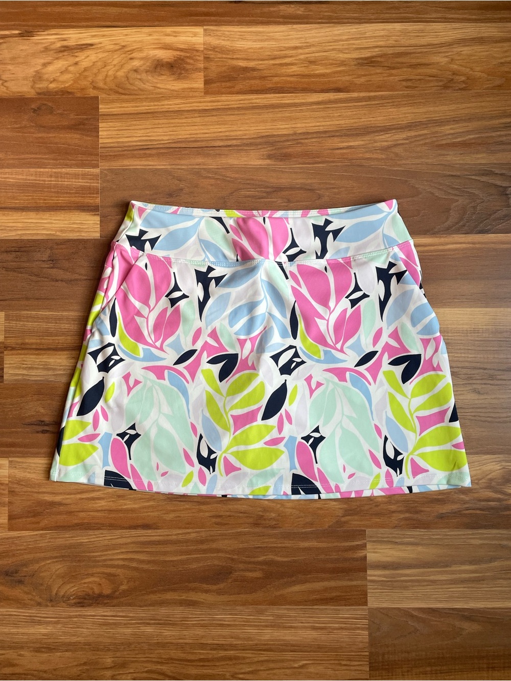 Tommy Bahama Golf Floral Print Skort Skirt Pastel Pink Blue Green Size Medium